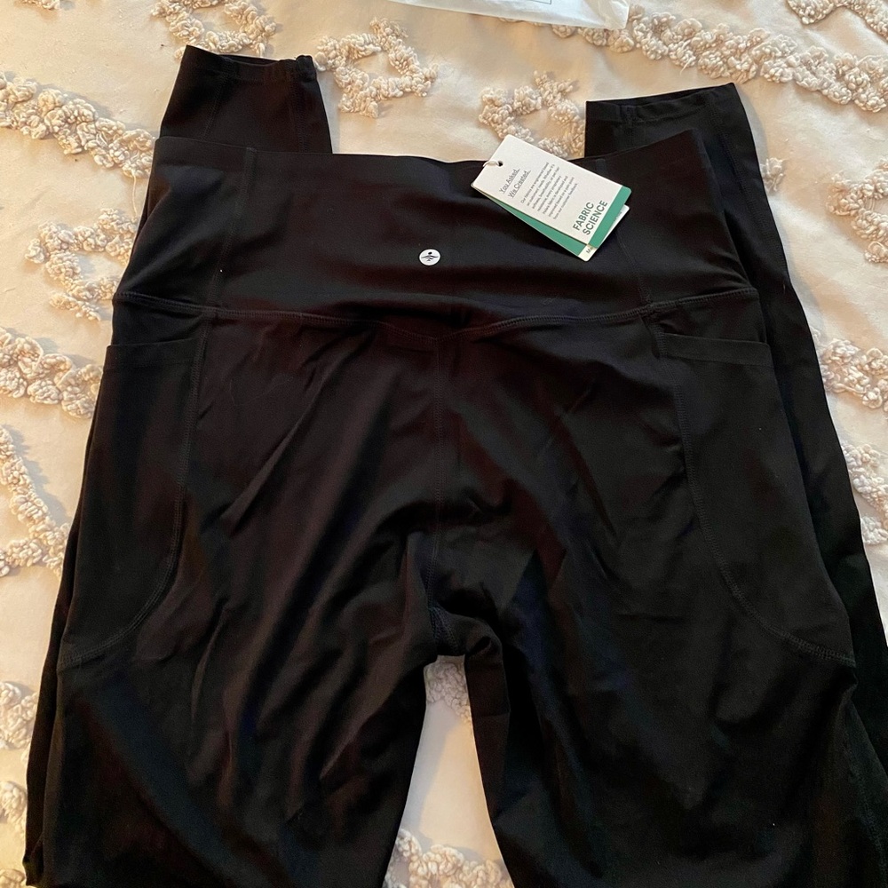 Black Halara High-Waisted Leggings full length new with tags